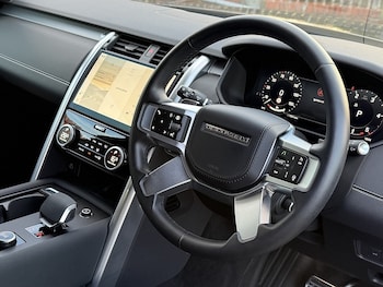 Used Land Rover Discovery 2024 for sale - 76253211: Photo 3