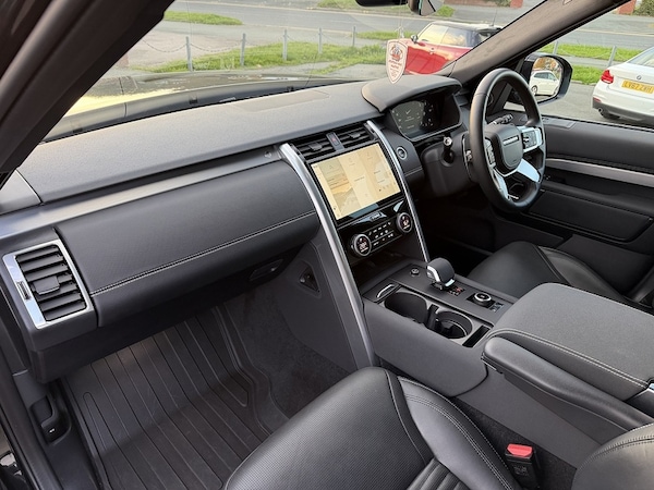 Used Land Rover Discovery 2024 for sale - 76253211: Photo 4