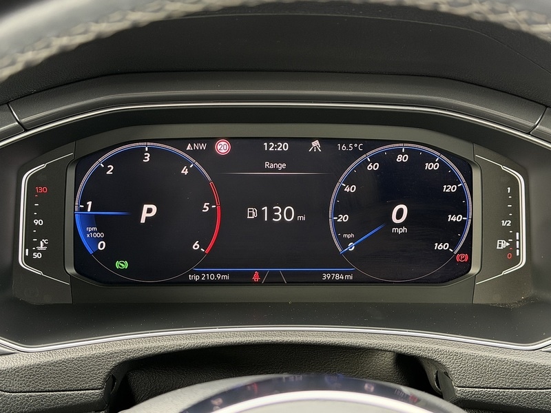 Used Volkswagen T-Roc 2021 for sale - 76182026: Photo 5