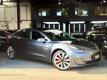 Used Tesla Model 3 2019 for sale - 75548558: Photo