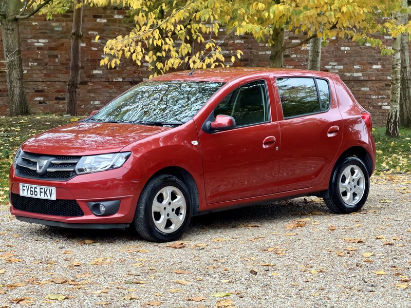 Used Dacia Sandero 2016 for sale - 76438724: Photo 1