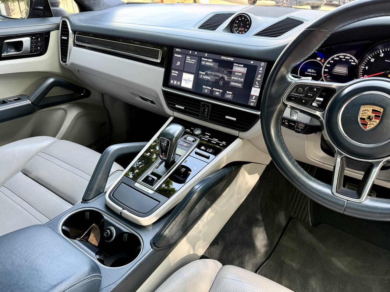 Vehicle 27
