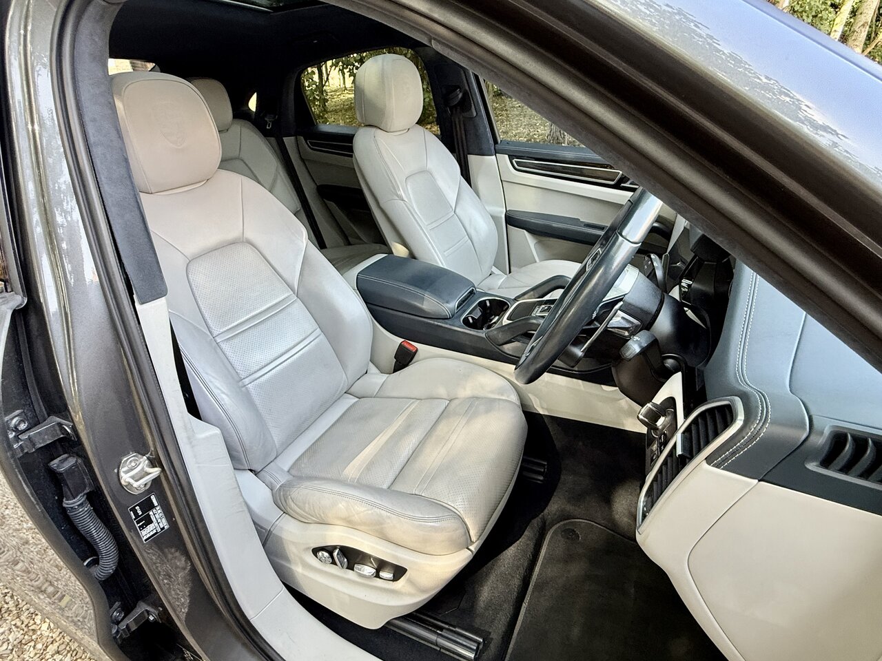 Vehicle 28