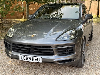 Used Porsche Cayenne 2019 for sale - 75602769: Photo