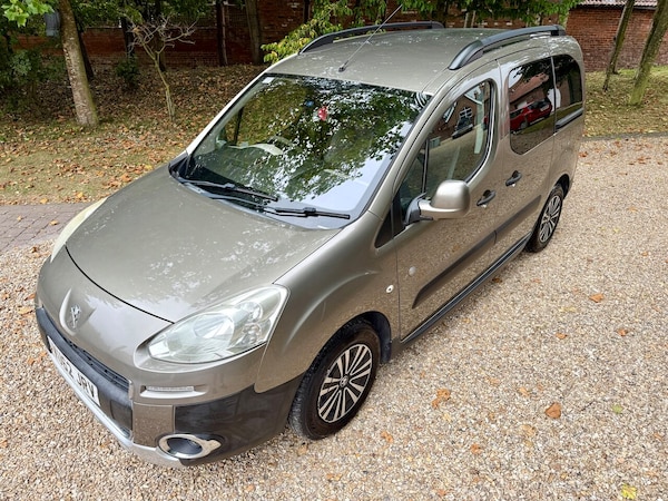 Used Peugeot Partner Tepee 2012 for sale - 75619125: Photo 20