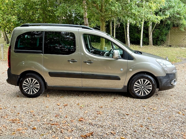 Used Peugeot Partner Tepee 2012 for sale - 75619125: Photo 25