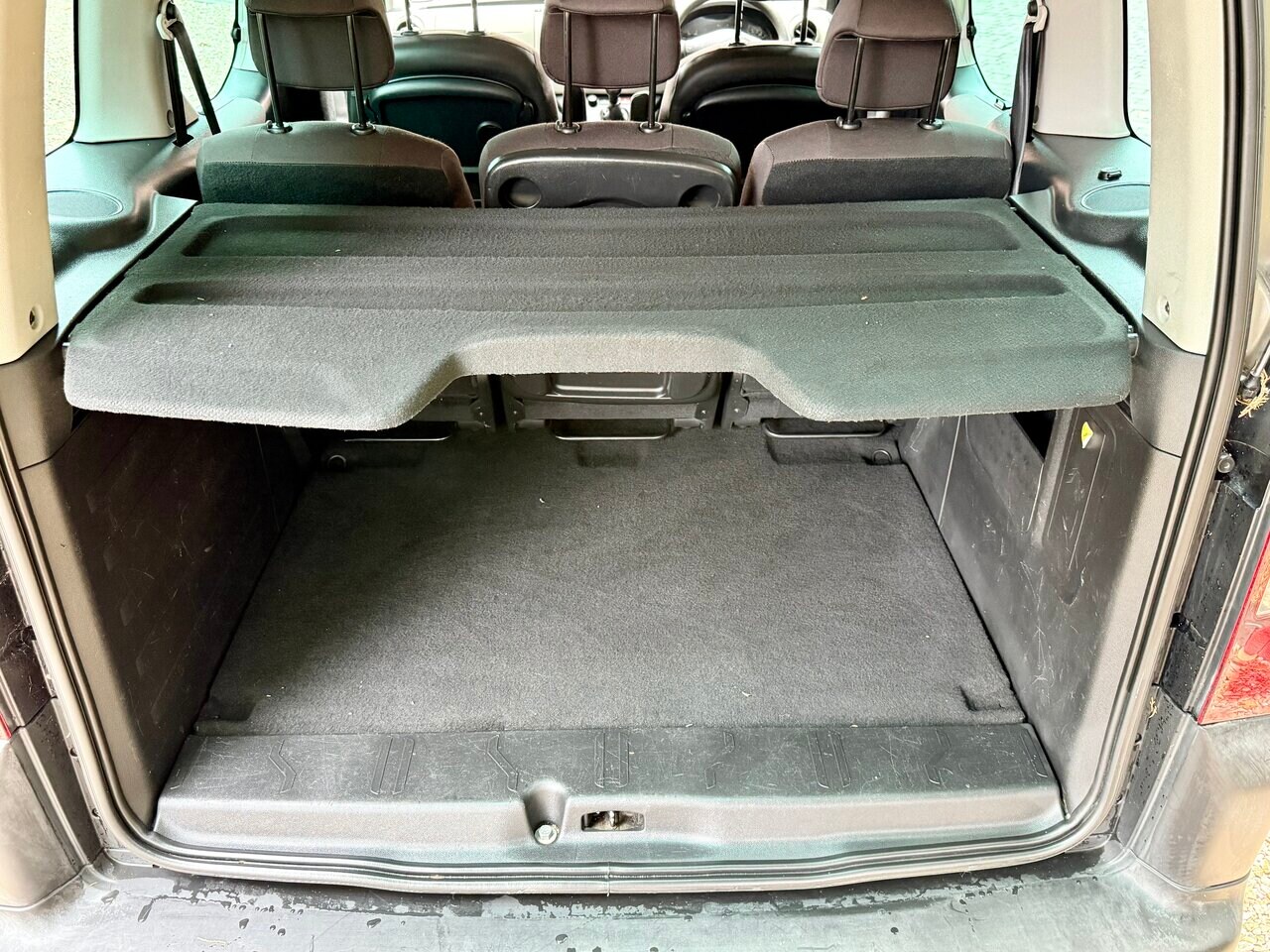 Vehicle 27