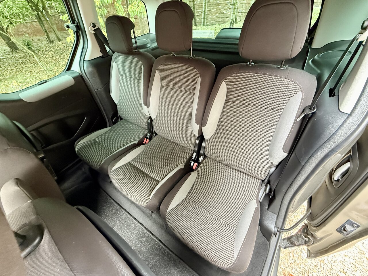 Vehicle 28