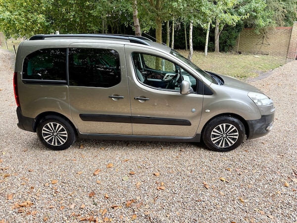 Used Peugeot Partner Tepee 2012 for sale - 75619125: Photo 3