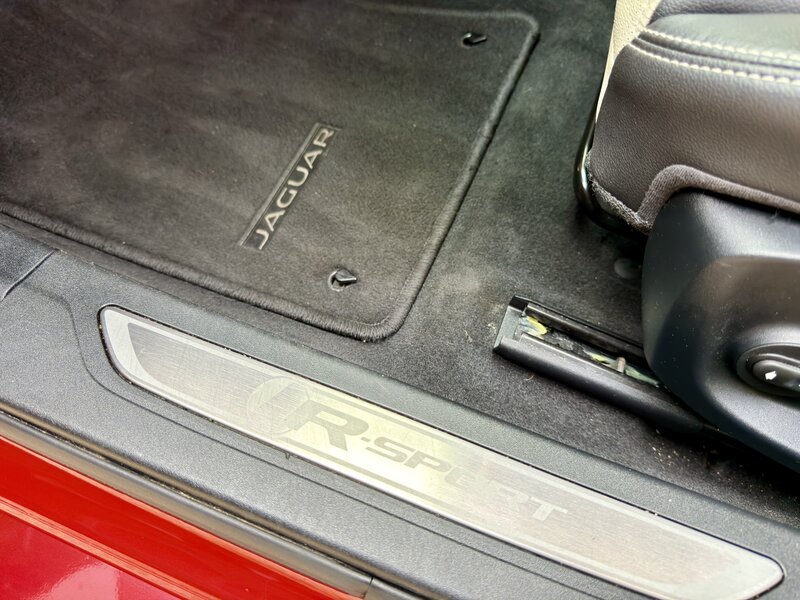 Used Jaguar XF 2018 for sale - 76691655: Photo 10