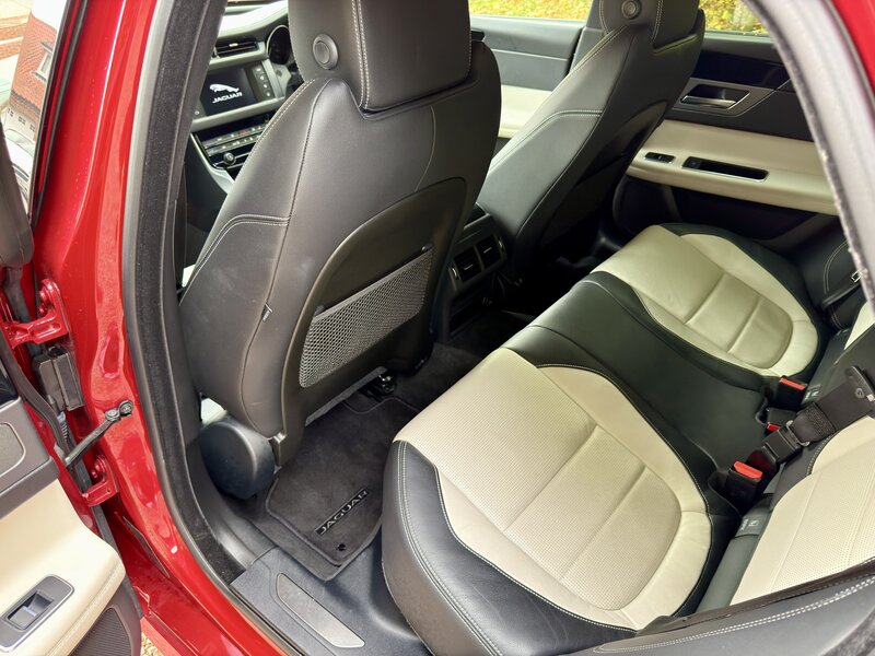 Used Jaguar XF 2018 for sale - 76691655: Photo 15