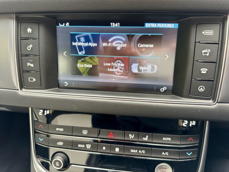 Used Jaguar XF 2018 for sale - 76691655: Photo 16