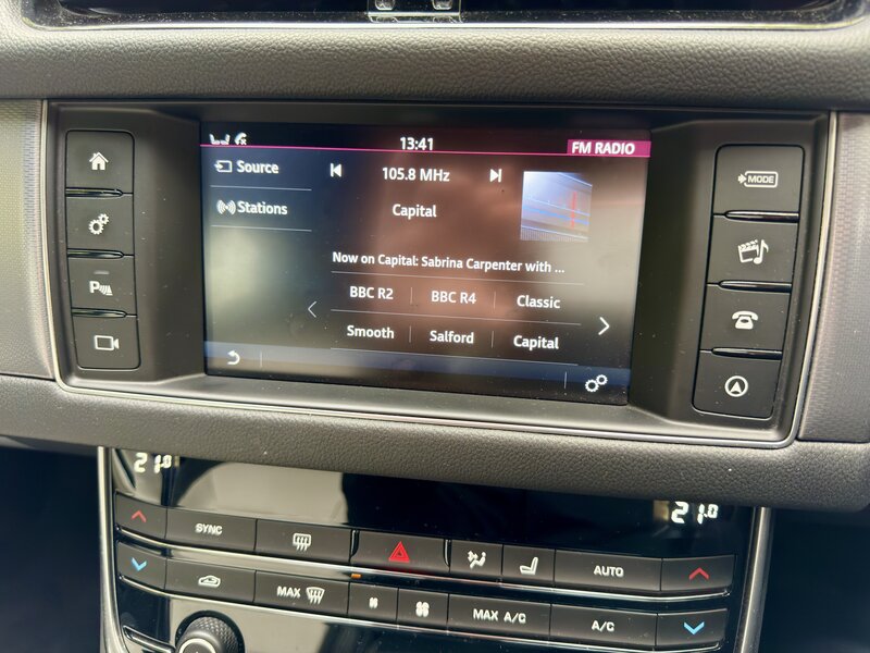 Used Jaguar XF 2018 for sale - 76691655: Photo 20