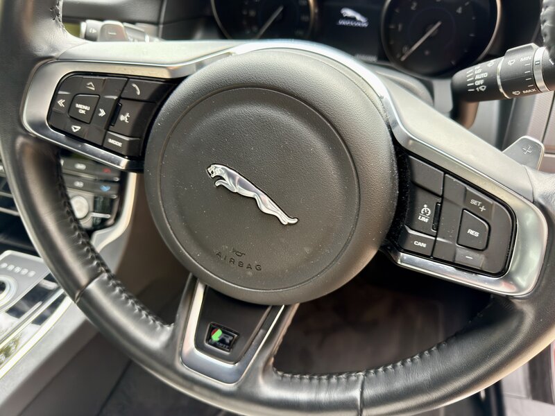 Used Jaguar XF 2018 for sale - 76691655: Photo 21