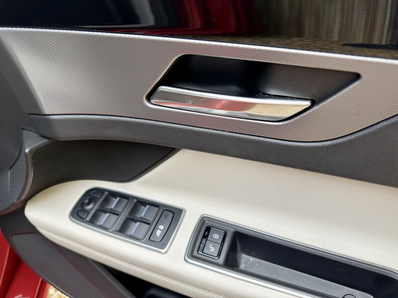 Used Jaguar XF 2018 for sale - 76691655: Photo 34