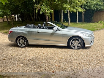 Used Mercedes-Benz E Class 2012 for sale - 79128990: Photo