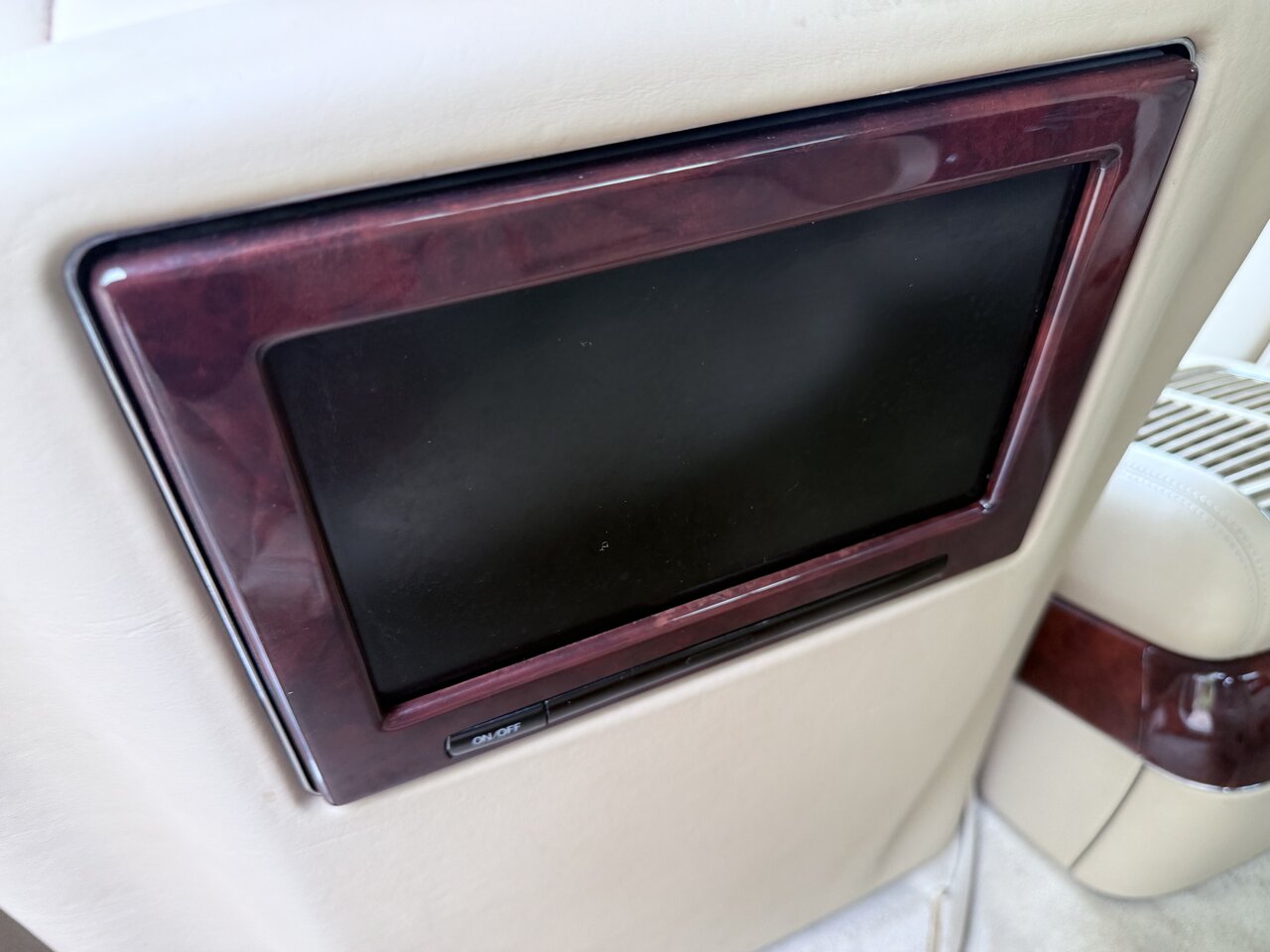 Used Maybach 57 2005 for sale - 76691669: Photo 23