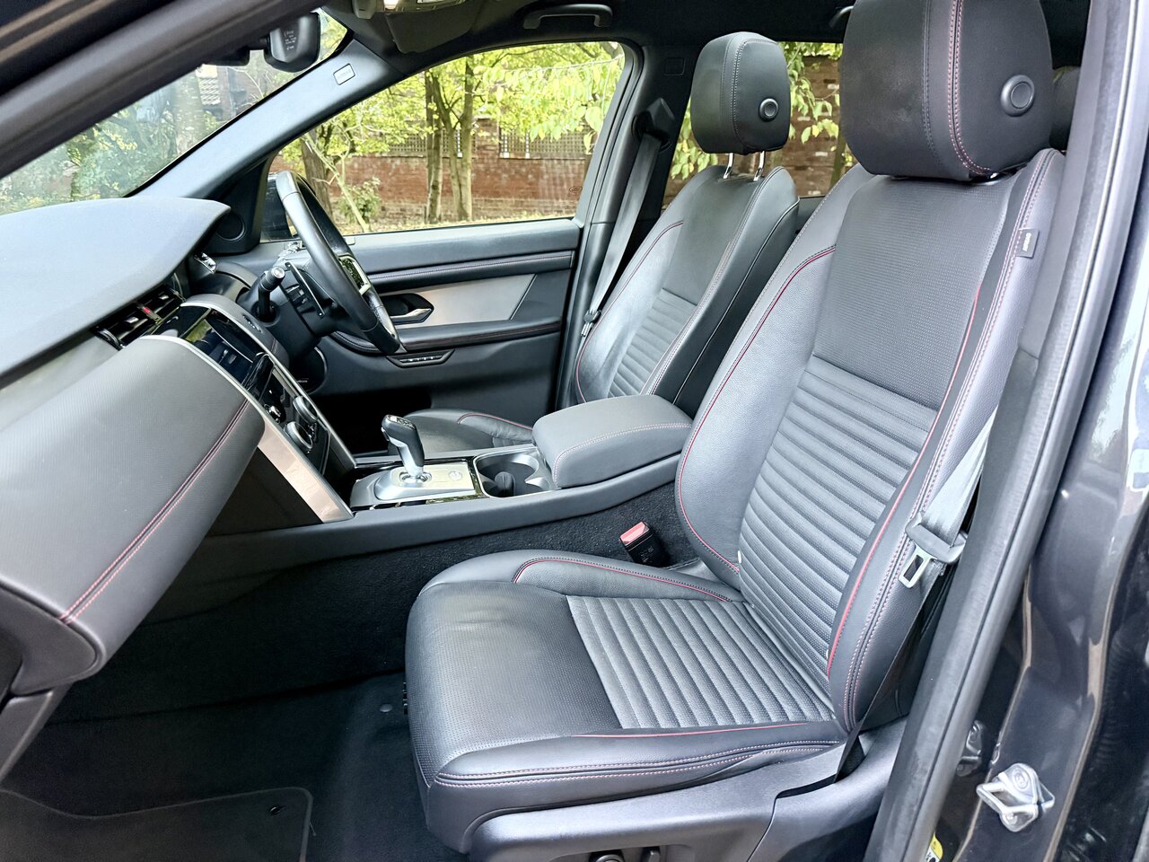 Used Land Rover Discovery Sport 2023 for sale - 76147094: Photo 29