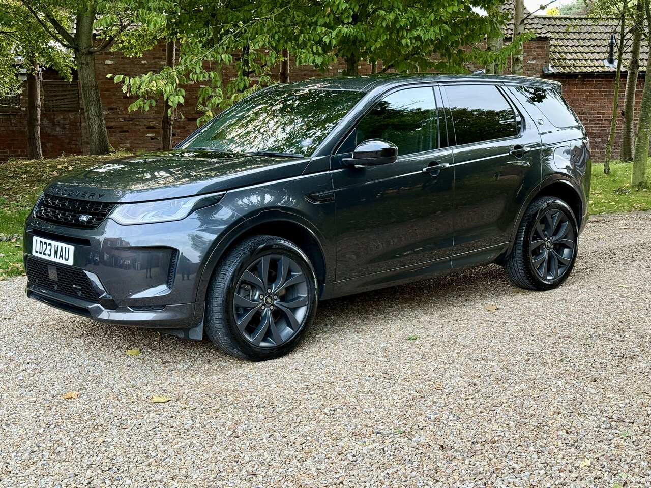 Used Land Rover Discovery Sport 2023 for sale - 76147094: Photo 3