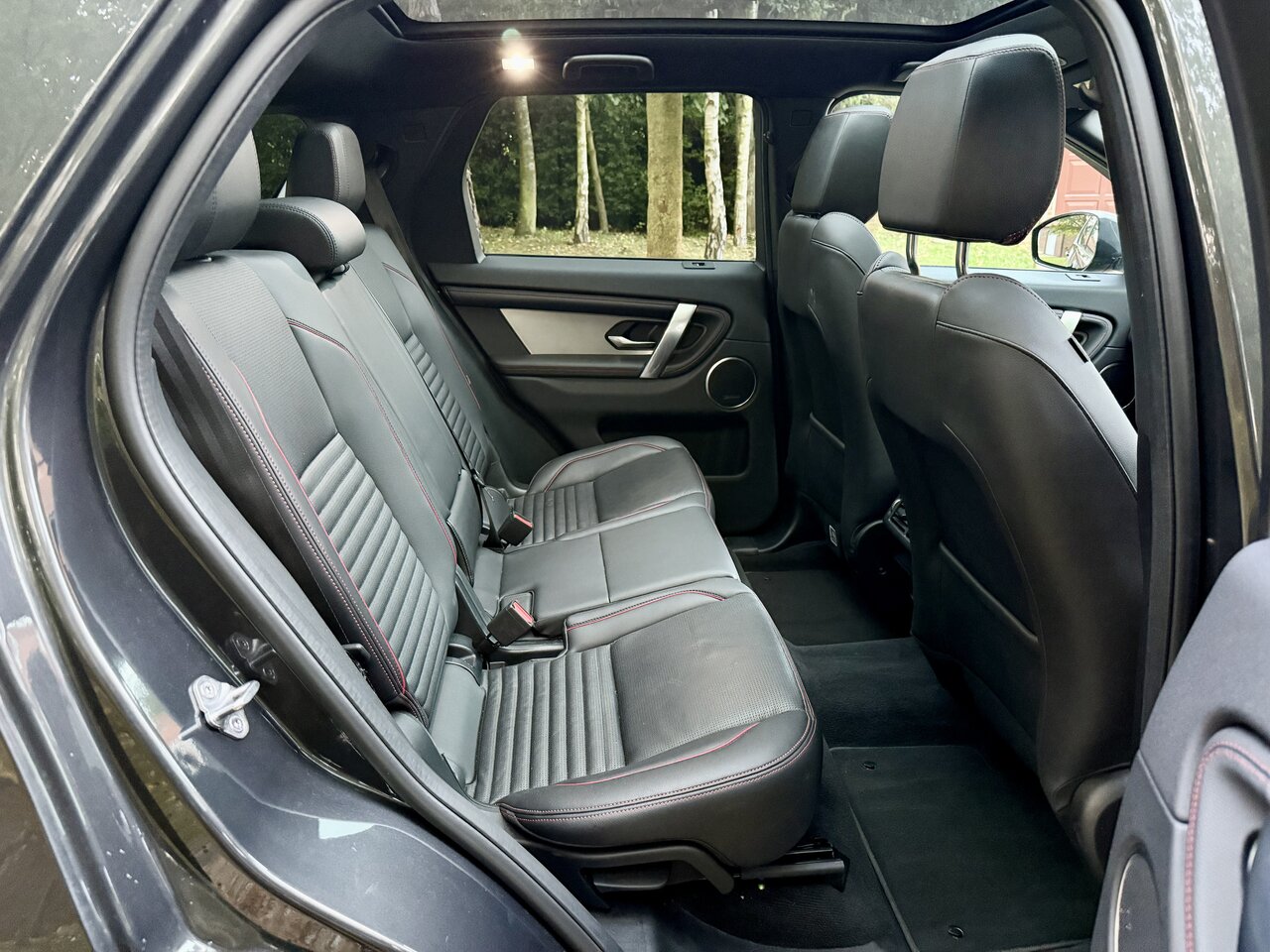 Used Land Rover Discovery Sport 2023 for sale - 76147094: Photo 5