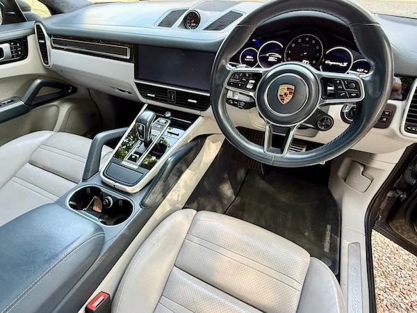 Used Porsche Cayenne 2019 for sale - 76184794: Photo 2