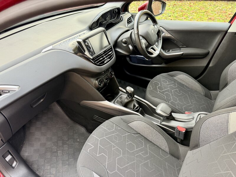 Used Peugeot 2008 2018 for sale - 76723406: Photo 17