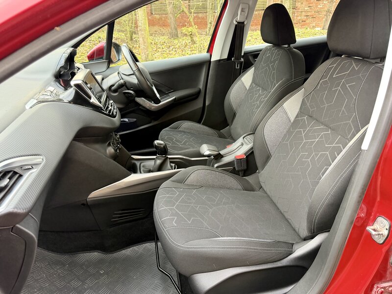 Used Peugeot 2008 2018 for sale - 76723406: Photo 19