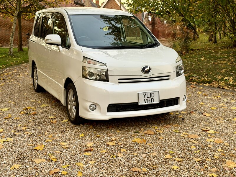 Used Toyota Voxy 2022 for sale - 76590245: Photo 19