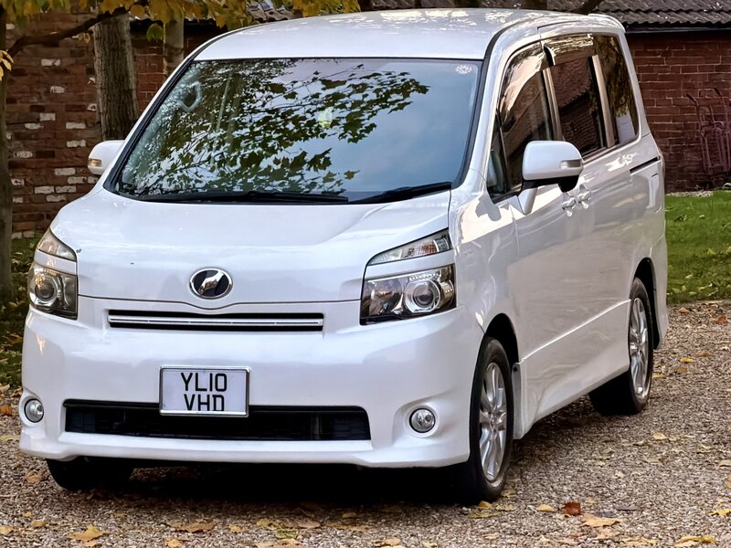Used Toyota Voxy 2022 for sale - 76590245: Photo 6