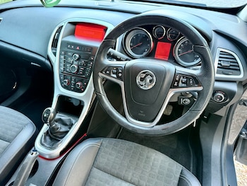 Used Vauxhall Astra 2014 for sale - 75895647: Photo