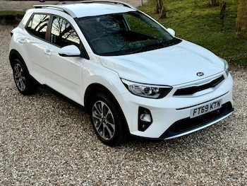 Used Kia Stonic 2020 for sale - 77708596: Photo