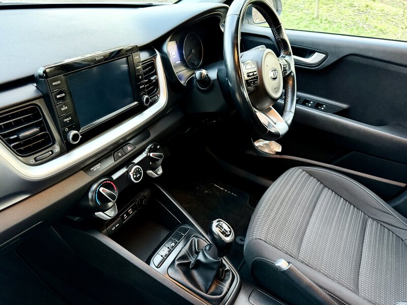 Used Kia Stonic 2020 for sale - 77708596: Photo 8