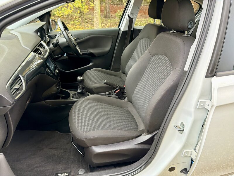 Used Vauxhall Corsa 2016 for sale - 76394958: Photo 8