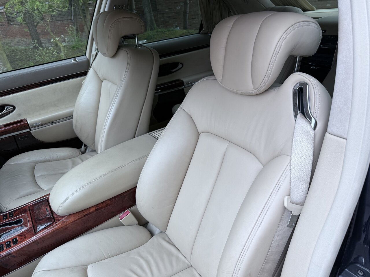 Used Maybach 57 2005 for sale - 76928195: Photo 14
