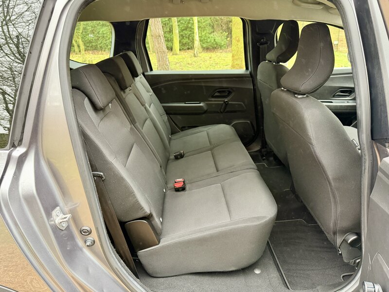 Used Dacia Jogger 2024 for sale - 76862989: Photo 18