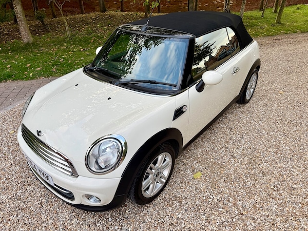 Used MINI Convertible 2014 for sale - 76124864: Photo 24