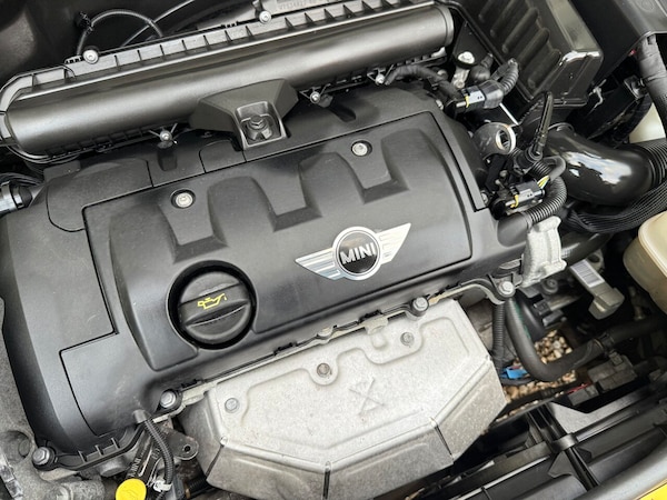 Used MINI Convertible 2014 for sale - 76124864: Photo 27