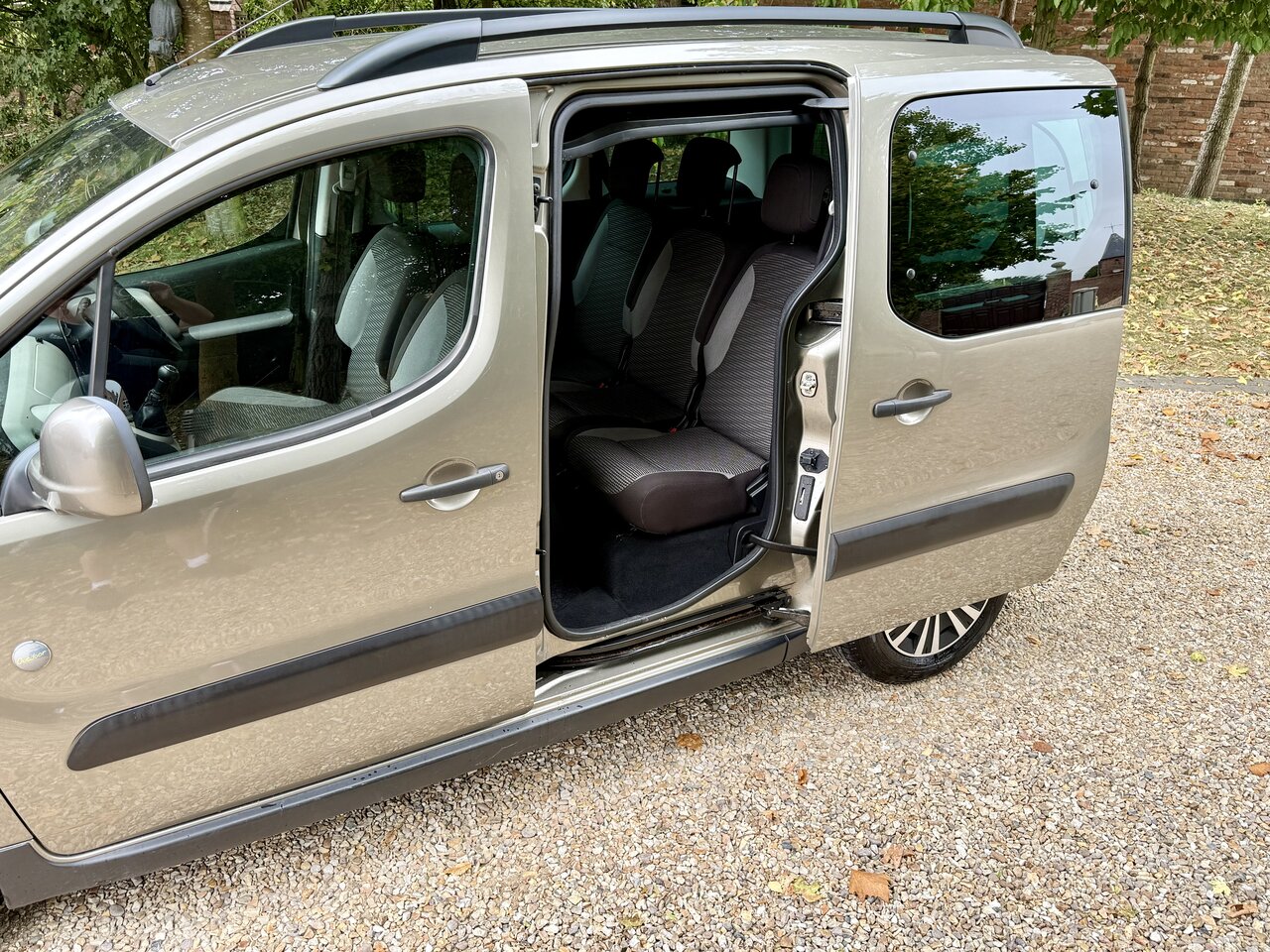 Used Peugeot Partner Tepee 2012 for sale - 76344871: Photo 30