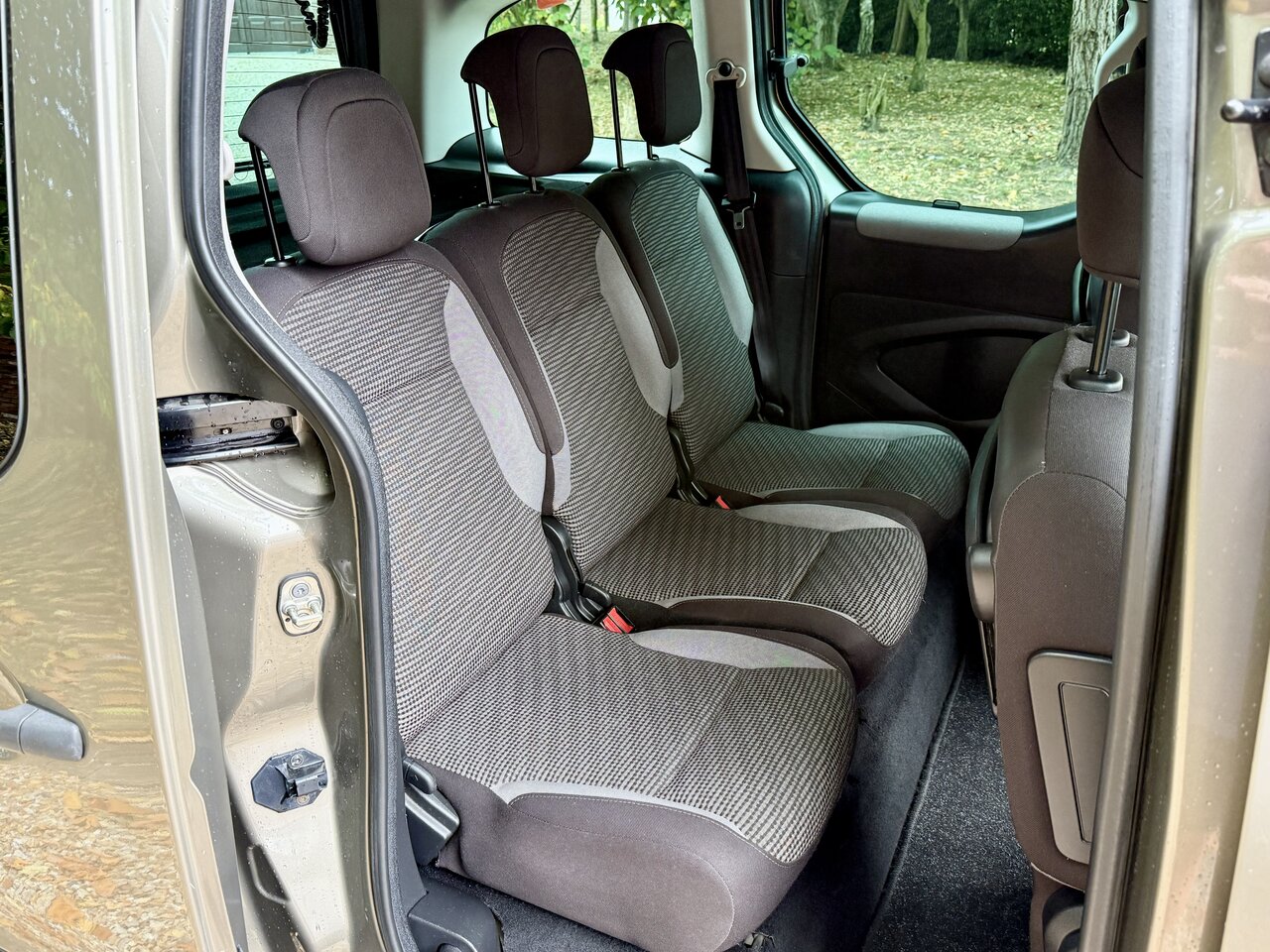 Used Peugeot Partner Tepee 2012 for sale - 76344871: Photo 35