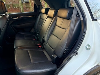 Used Kia Sorento 2014 for sale - 77031636: Photo