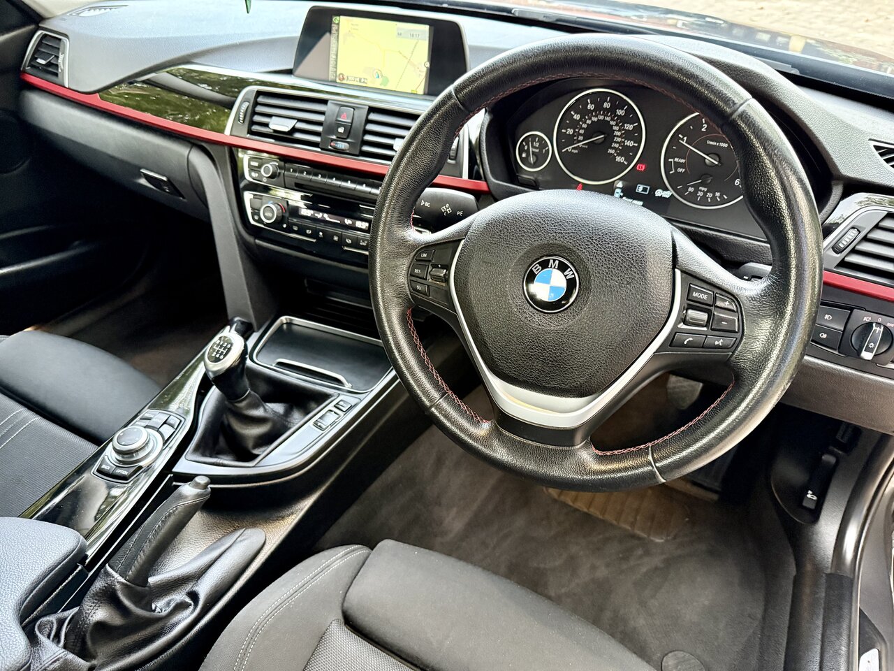 Used BMW 3 Series 2016 for sale - 76018431: Photo 2
