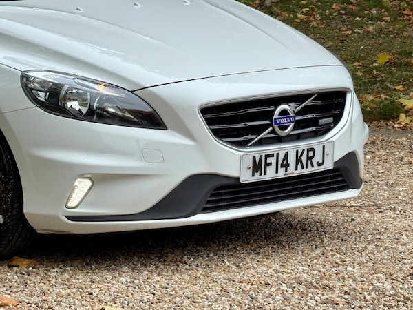 Used Volvo V40 2014 for sale - 76317045: Photo 10