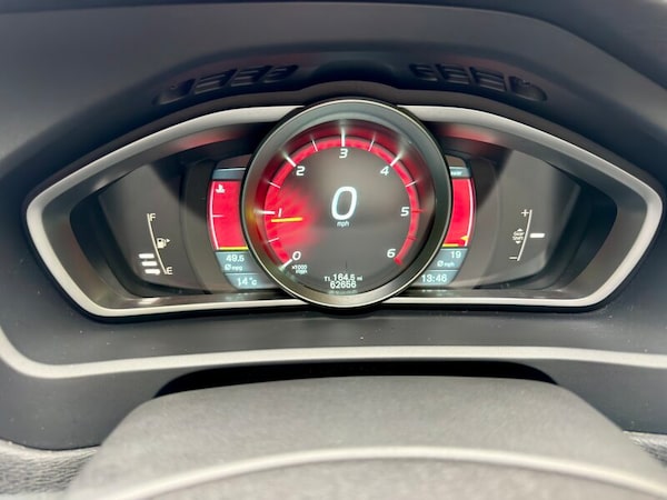 Used Volvo V40 2014 for sale - 76317045: Photo 13