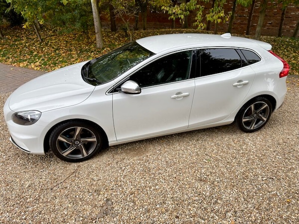 Used Volvo V40 2014 for sale - 76317045: Photo 14