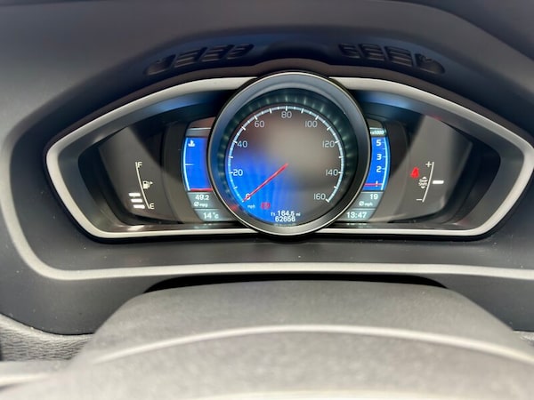 Used Volvo V40 2014 for sale - 76317045: Photo 18