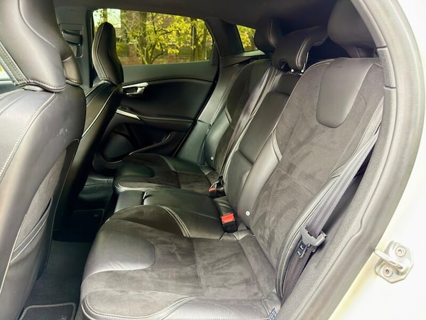 Used Volvo V40 2014 for sale - 76317045: Photo 20