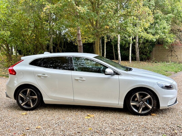 Used Volvo V40 2014 for sale - 76317045: Photo 24
