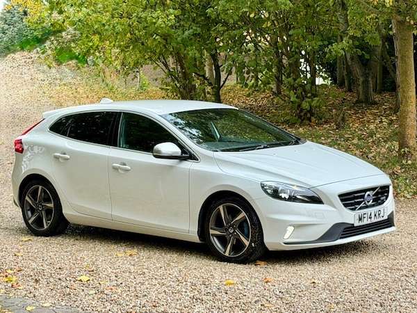 Used Volvo V40 2014 for sale - 76317045: Photo 3