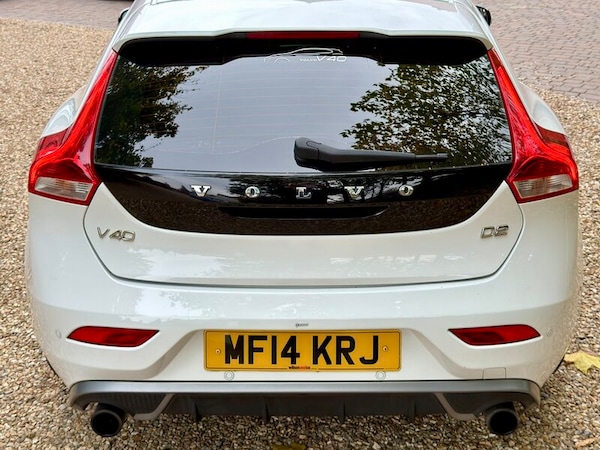 Used Volvo V40 2014 for sale - 76317045: Photo 4