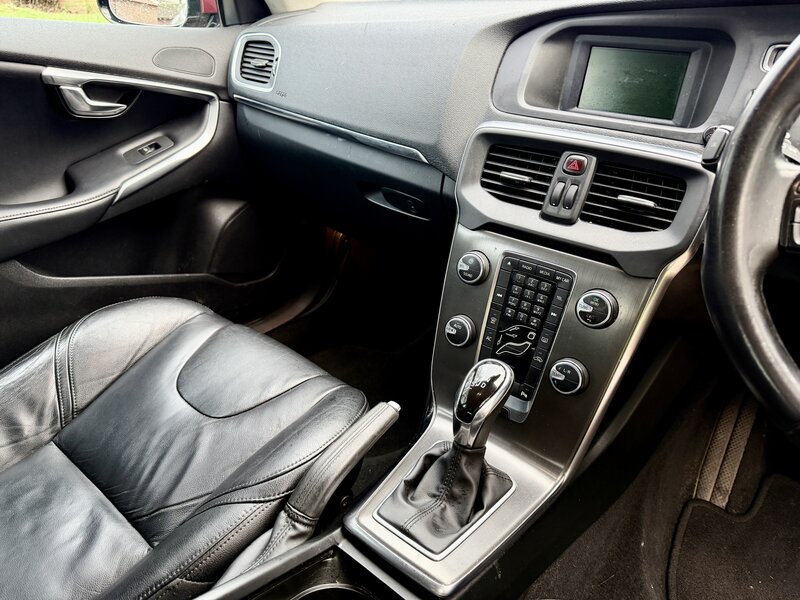 Used Volvo V40 2013 for sale - 77582586: Photo 17